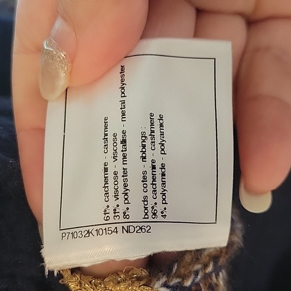 Chanel Navy cashmere knit sweater - Picture 8 of 10